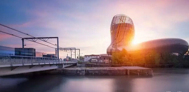 波尔多葡萄酒博物馆La Cité du Vin 波尔多葡萄酒博物馆La Cité du Vin
