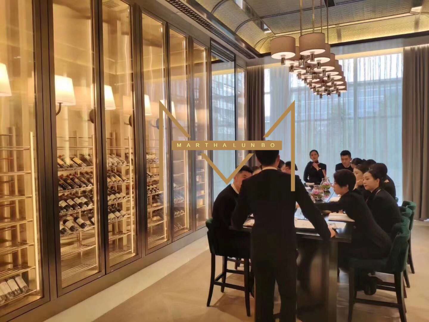 爱敦堡酒柜定制
