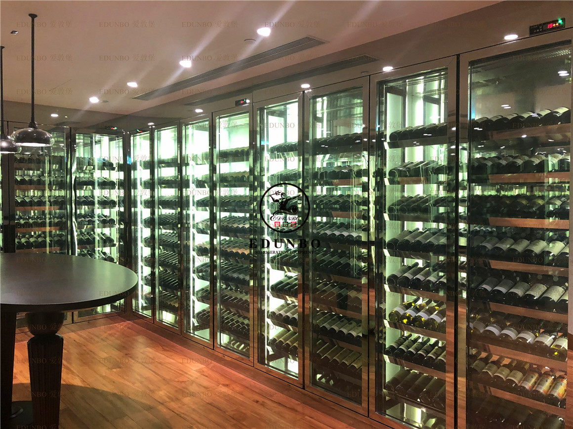 爱敦堡酒柜