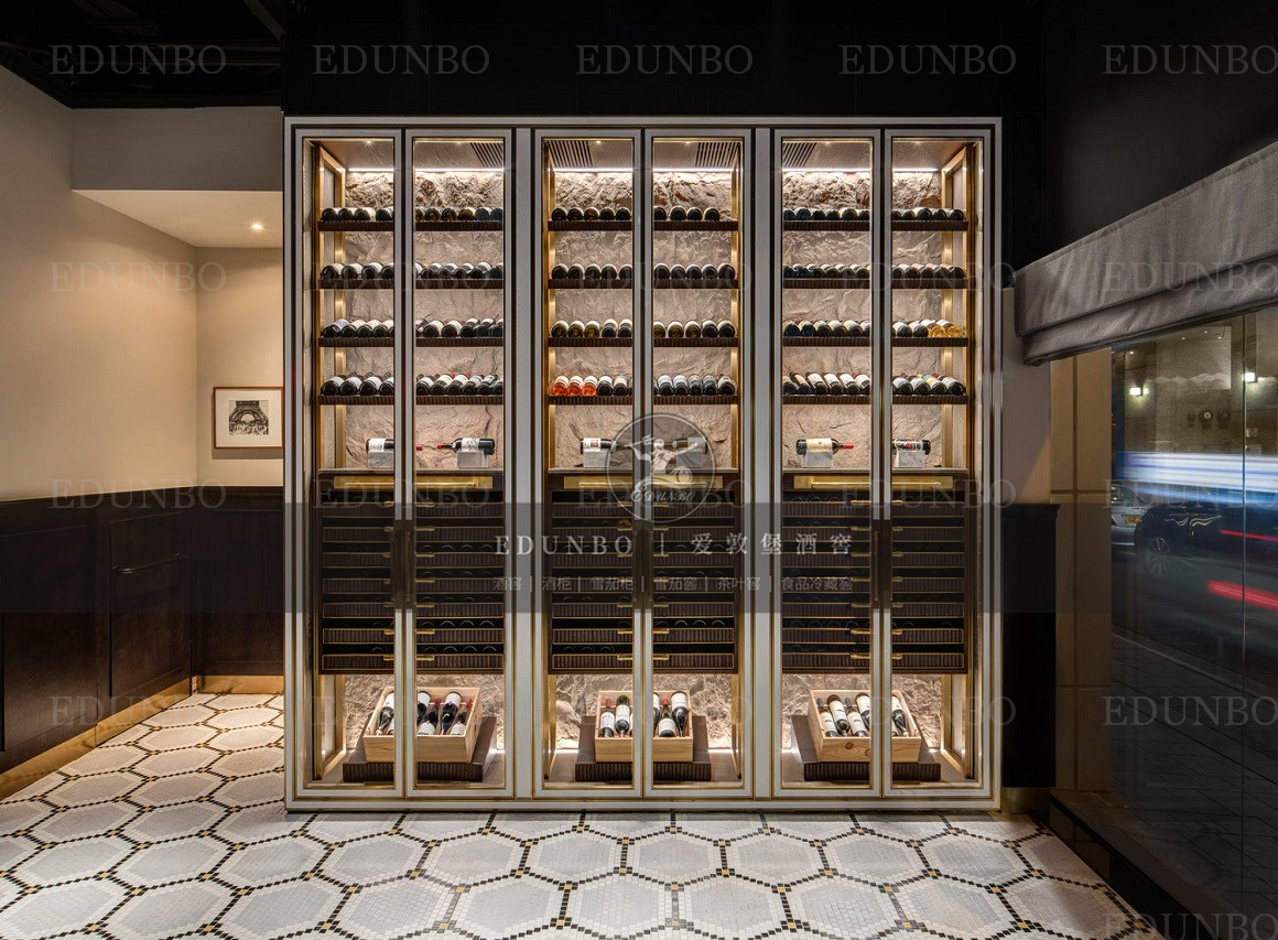 轻奢风格恒温恒湿酒窖
